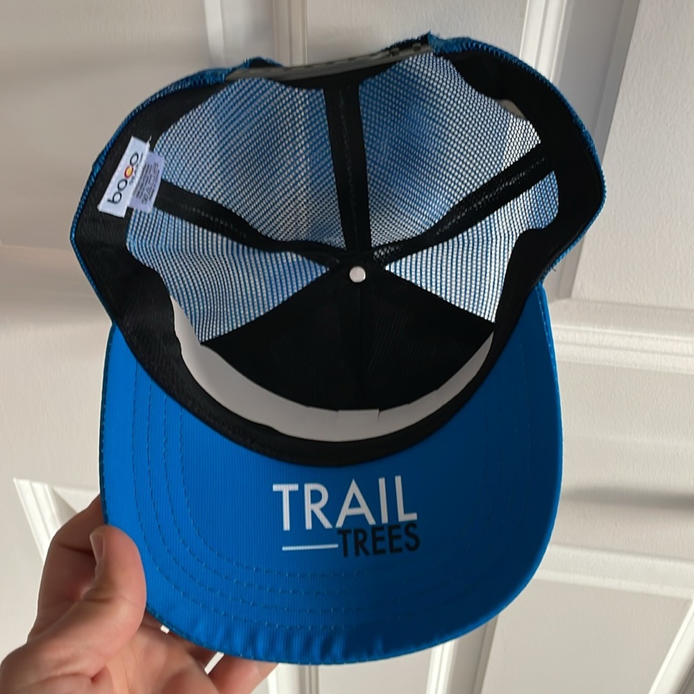 ✨NEW✨Boco Gear Trucker Hat with black & white photo of the Boulder Flatirons - Picture 10 of 12